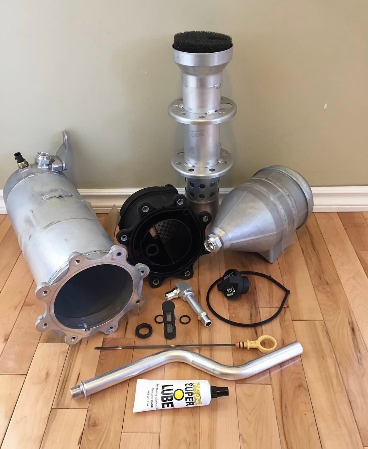 C6 2009/up dry sump tank with the Aviaid insert installed. - chevrolet corvette parts