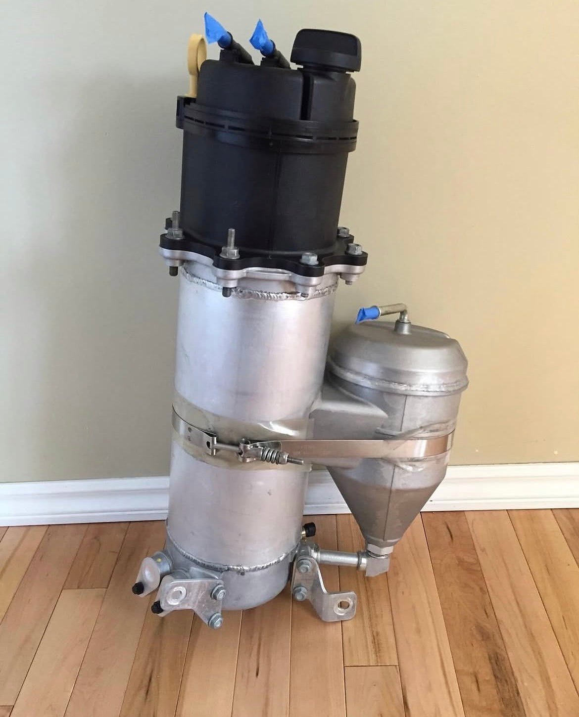 C6 2009/up dry sump tank with the Aviaid insert installed. - chevrolet corvette parts