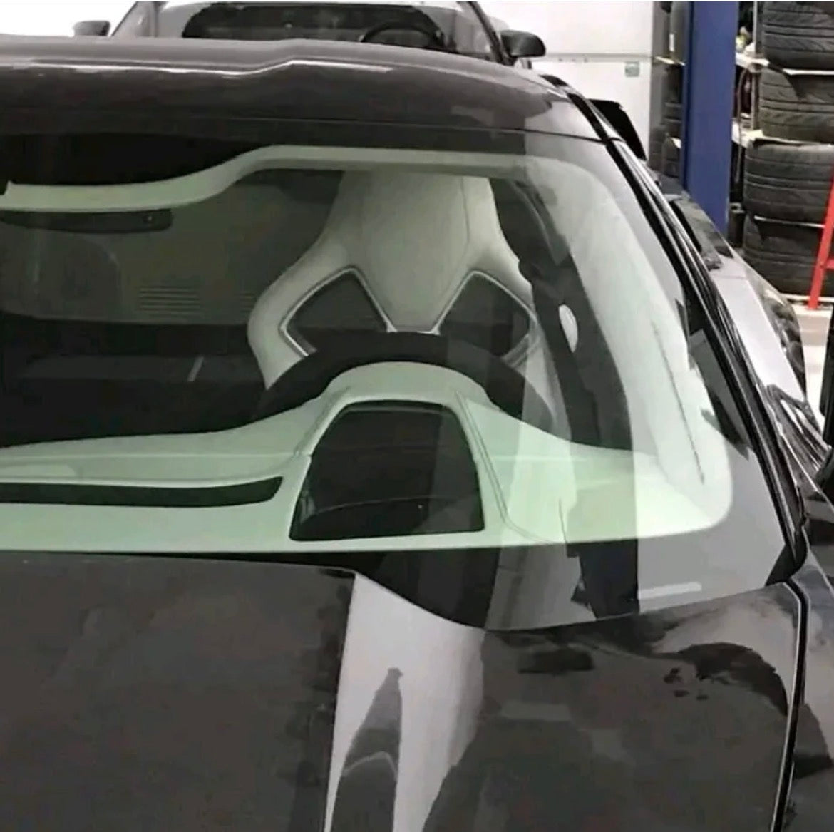 Corvette seats available in racing white