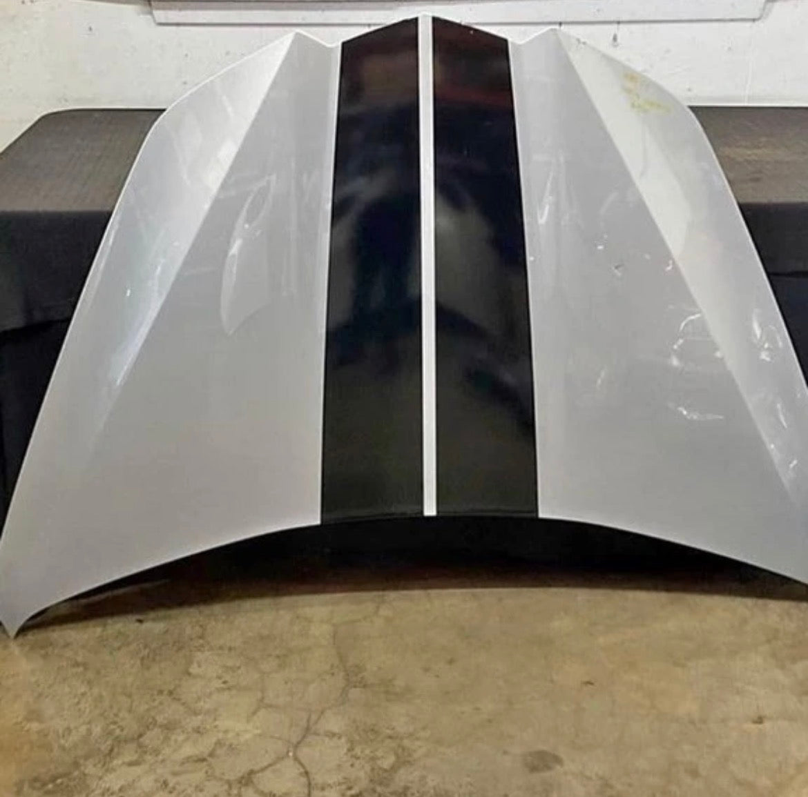 CHEVY CORVETTE  2020-2023 HOOD OEM