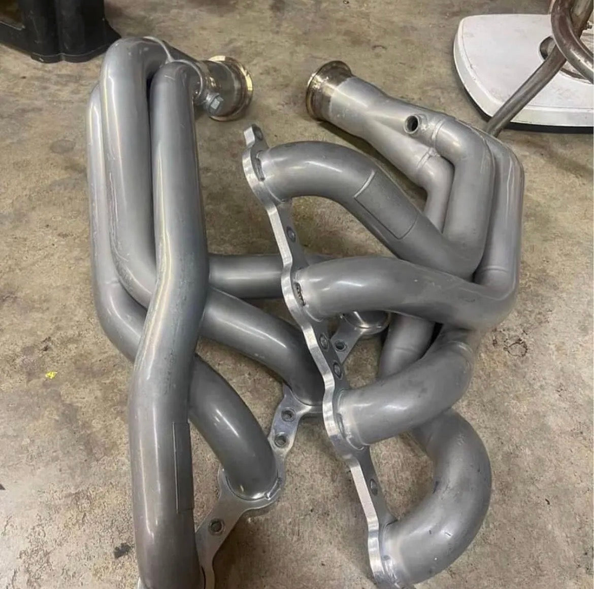 A pair of kooks 17/8 stainless headers