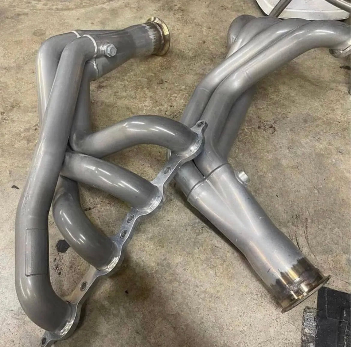 A pair of kooks 17/8 stainless headers