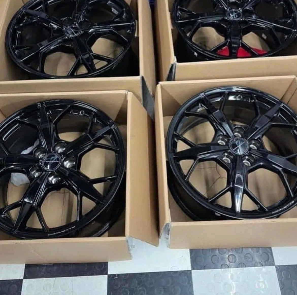 2022 C8 Corvette OEM  Black Trident wheels